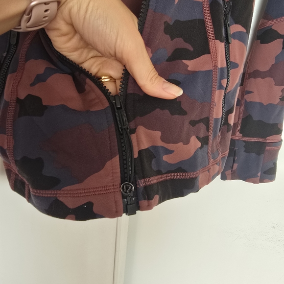 Lululemon Define - Picture 7 of 10